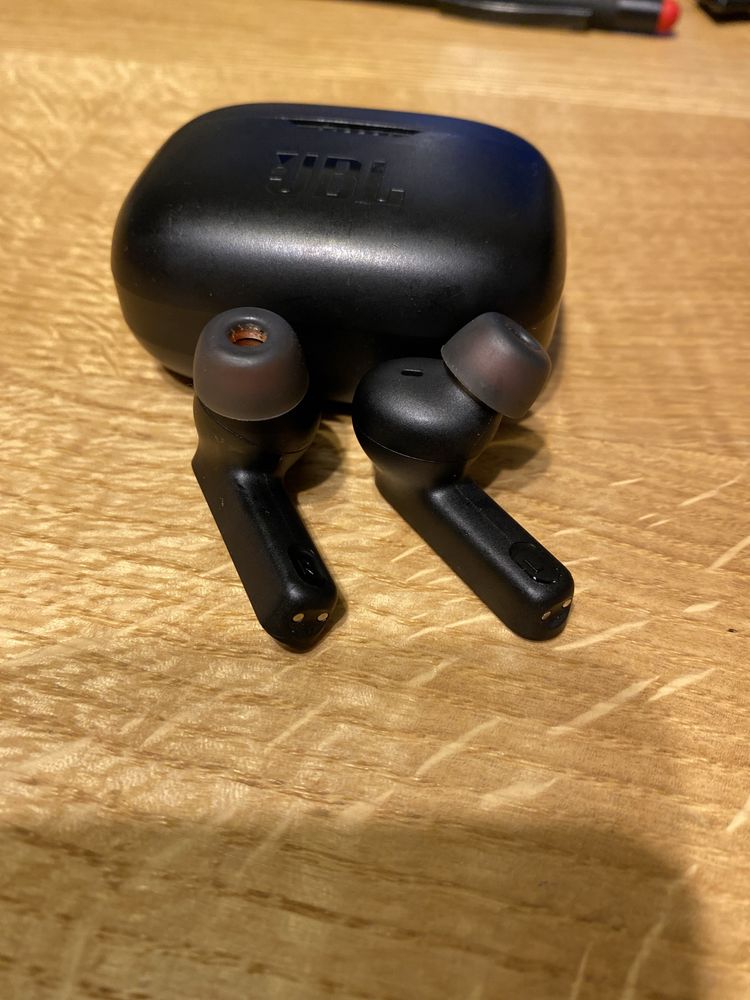 Słuchawki bezprzewodowe JBL Tune 230NC TWS czarne
