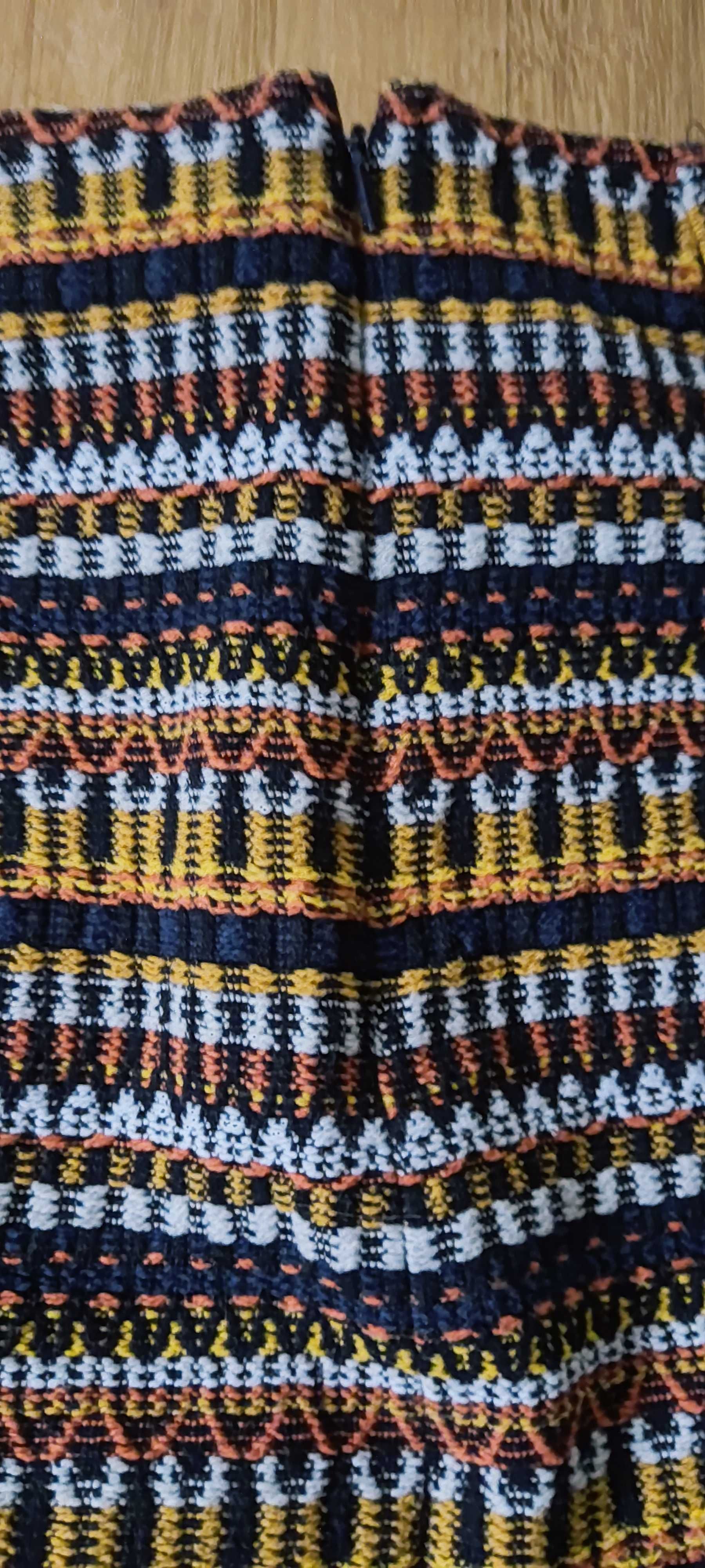 Spódnica mini a'la włóczkowa aztecki wzór