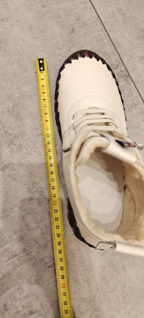 Buty zimowe nowe