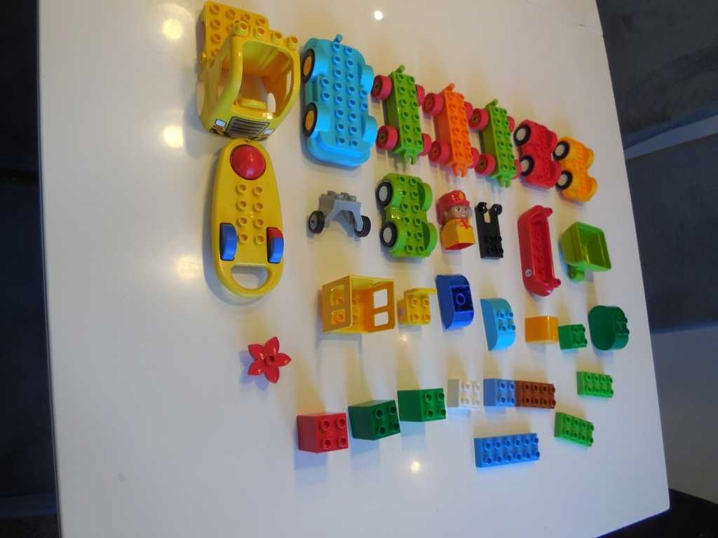 Lego Duplo mix różnych klocków autka i inne  0.7 kg