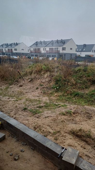 Zapłacę za odbiór ziemi i dowóz żwiru