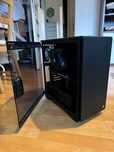 PC - Intel i7-8700K, MSI GeForce GTX 1060 6GB, 16GB RAM, DYSK SSD
