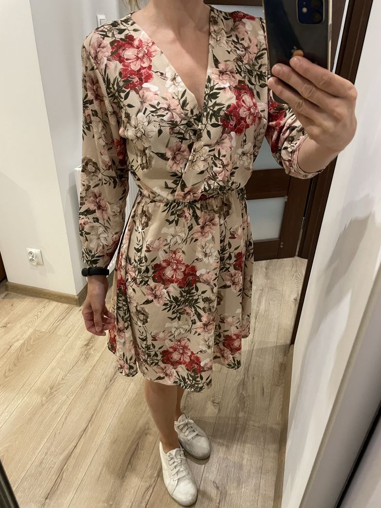 Sukienka codzienna S 36