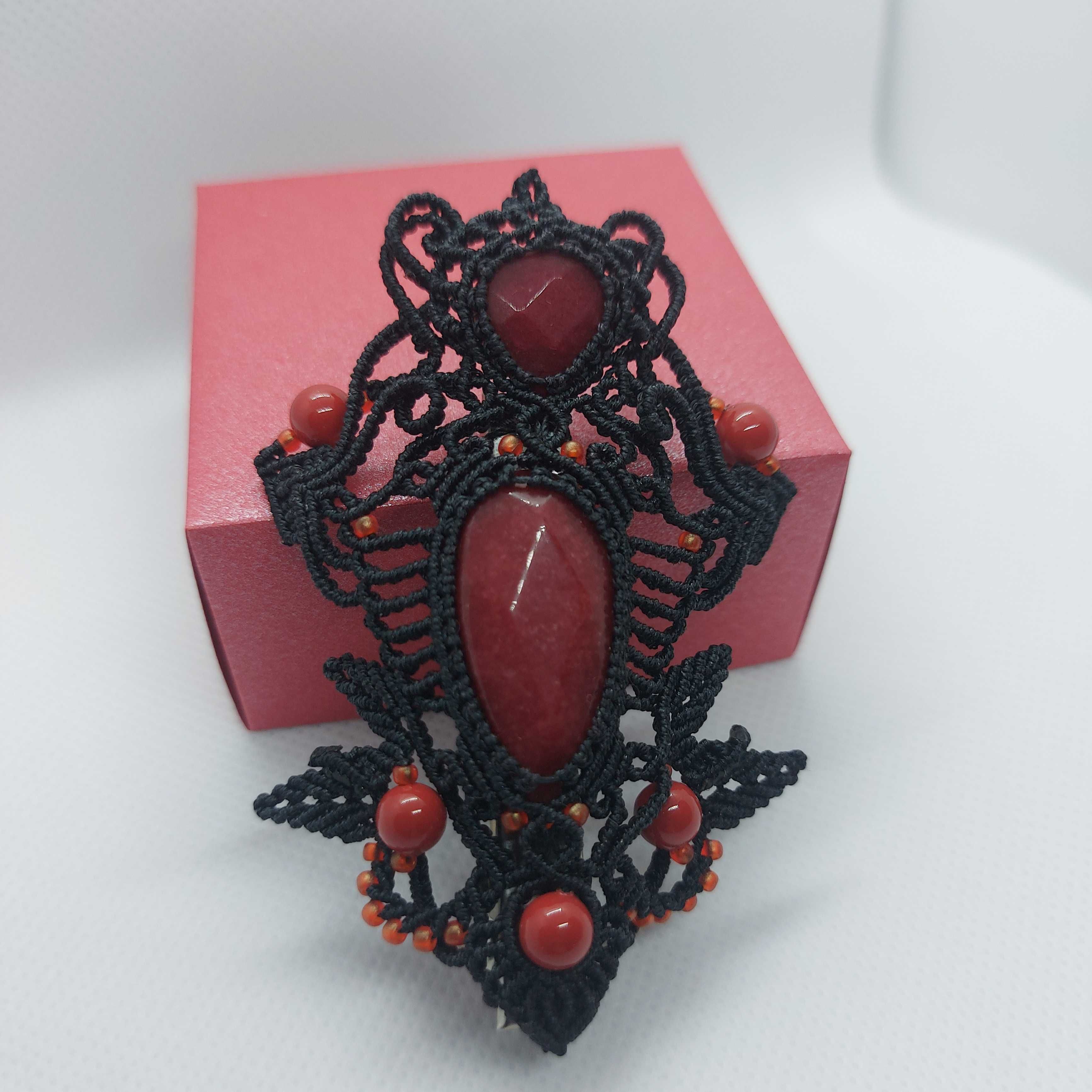Spinka (KROKODYLEK DUŻY) Jadeity / makrama