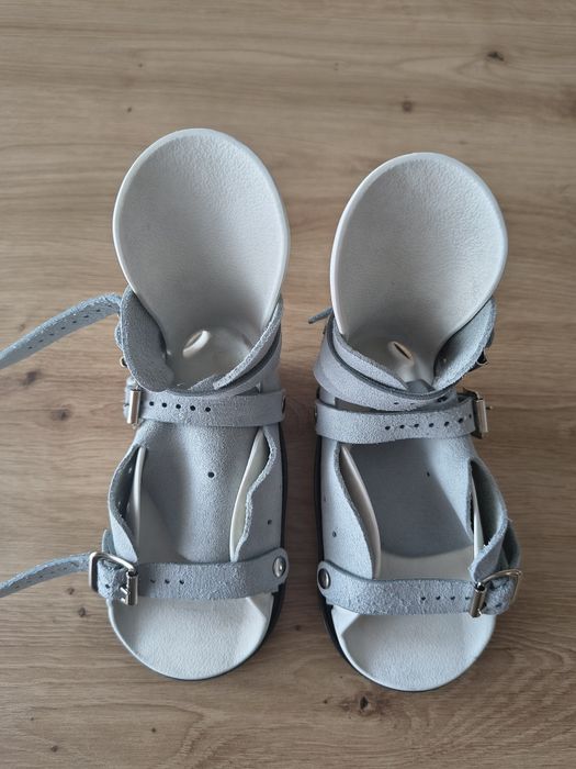 Buty Mitchella rozmiar 7 szare