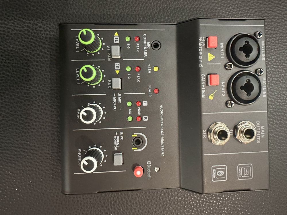 Mesa de mistura 2 cansaus com phantom power