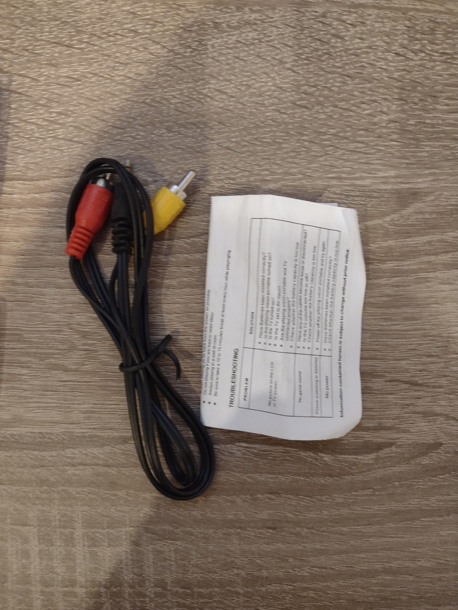 Retro konsolka do gier 400 klasycznych gierek.