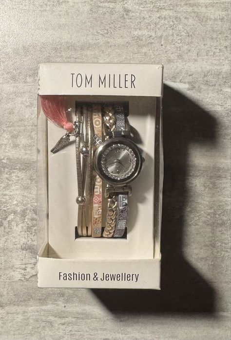 Наручные часы, новые