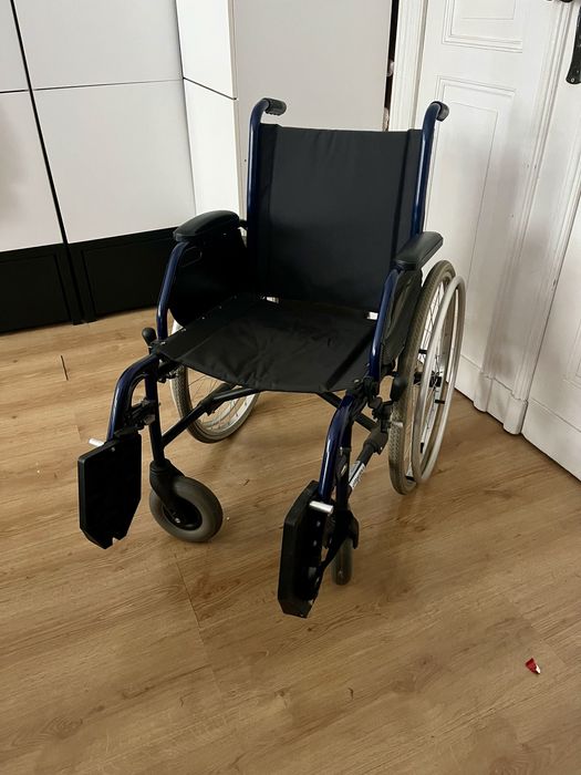 Wózek inwalidzki renomowanej marki Vermeiren