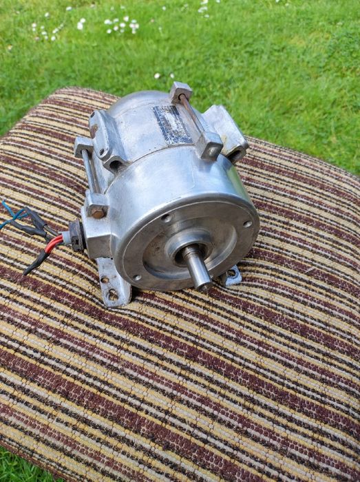 Silnik elektryczny 3 fazowy 0,37 kw 1400 obr wiertarka szlifierka