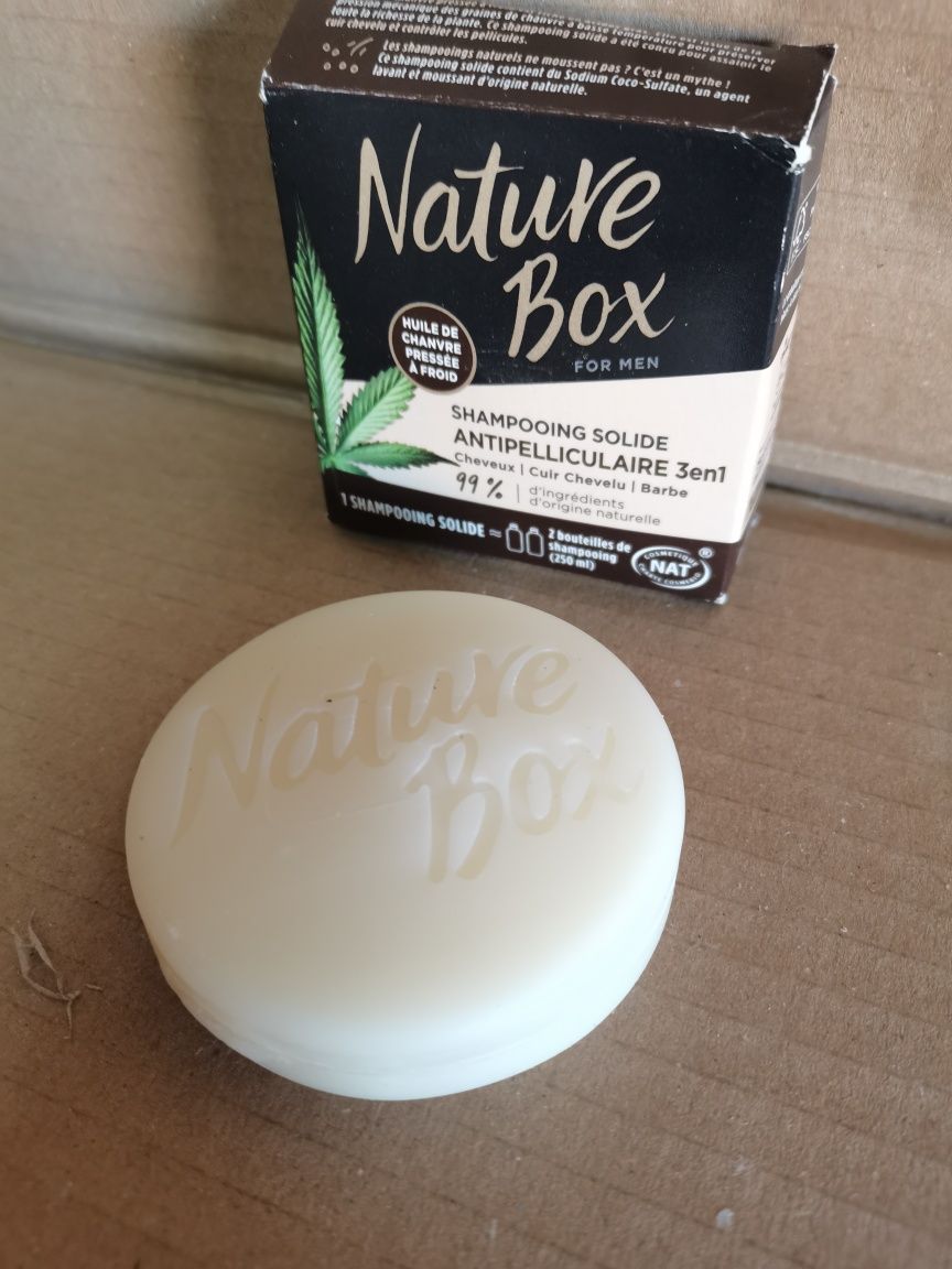 Nature box stały szampon przeciwłupieżowy