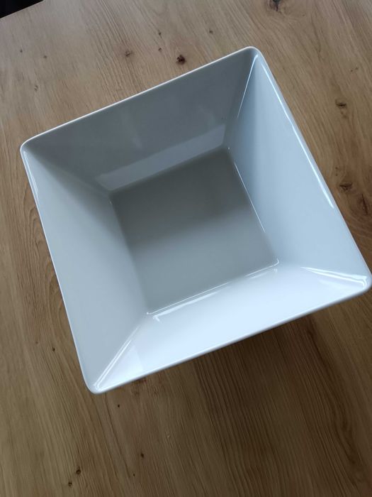 Salaterka biała 22 cm Lubiana?