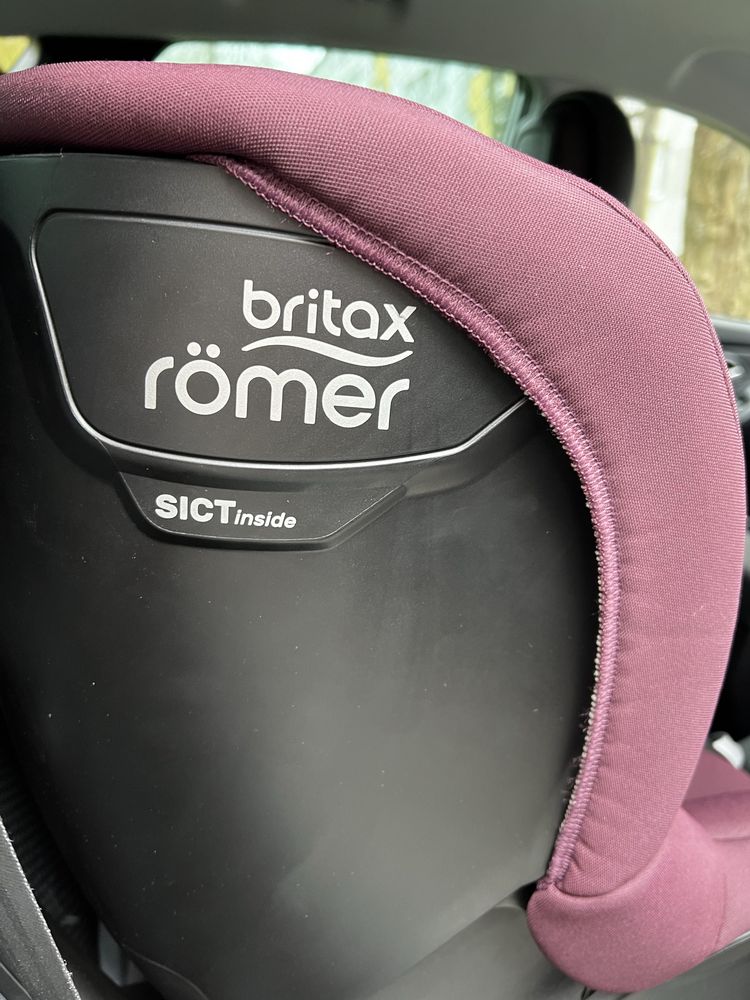 Fotelik samochodowy Britax Romer dualfix M i-Size