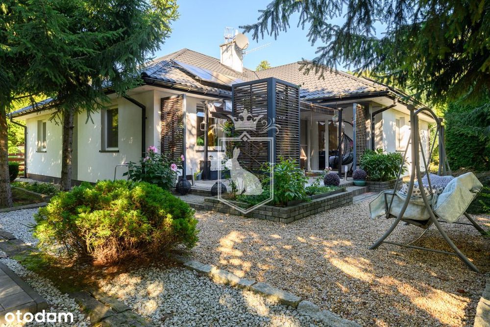 Komfortowy dom parterowy z pięknym ogrodem