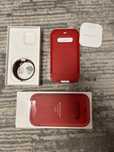 Etui Apple Leather Sleeve MagSafe do iPhone’a 12 Pro Max PRODUCTRED