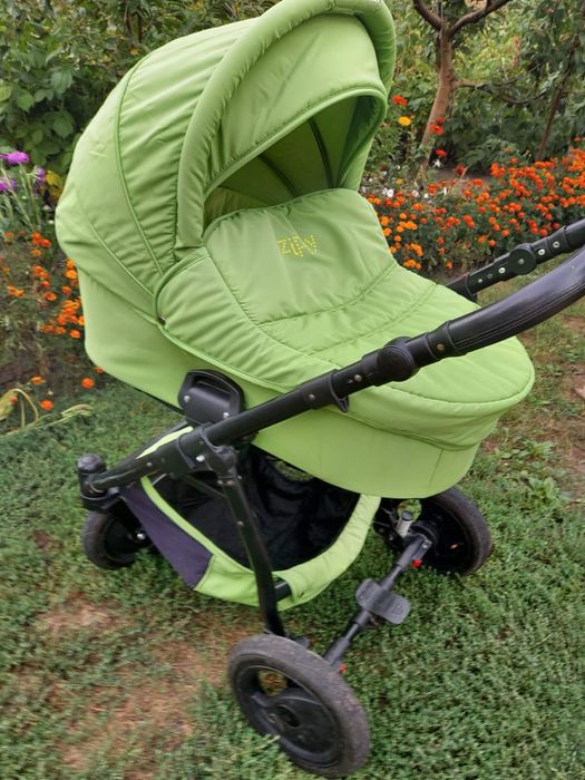Продам коляску Zippy Sport 2 в 1 манеж-ліжко у подарунок