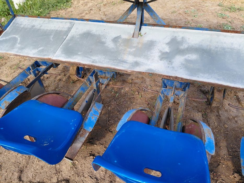 Sadzarka warzyw rozsady 4 rzędowa do kapusty tytoniu truskawek