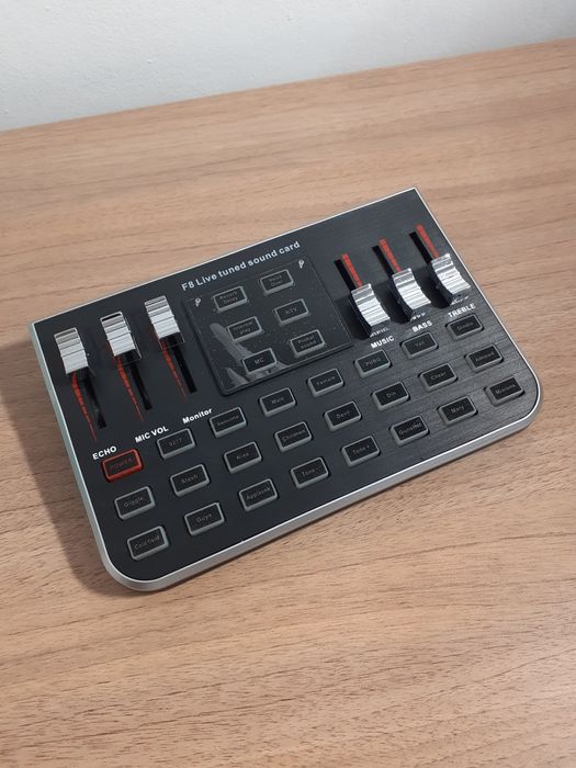 Karta dźwiękowa F8 Live tuned sound