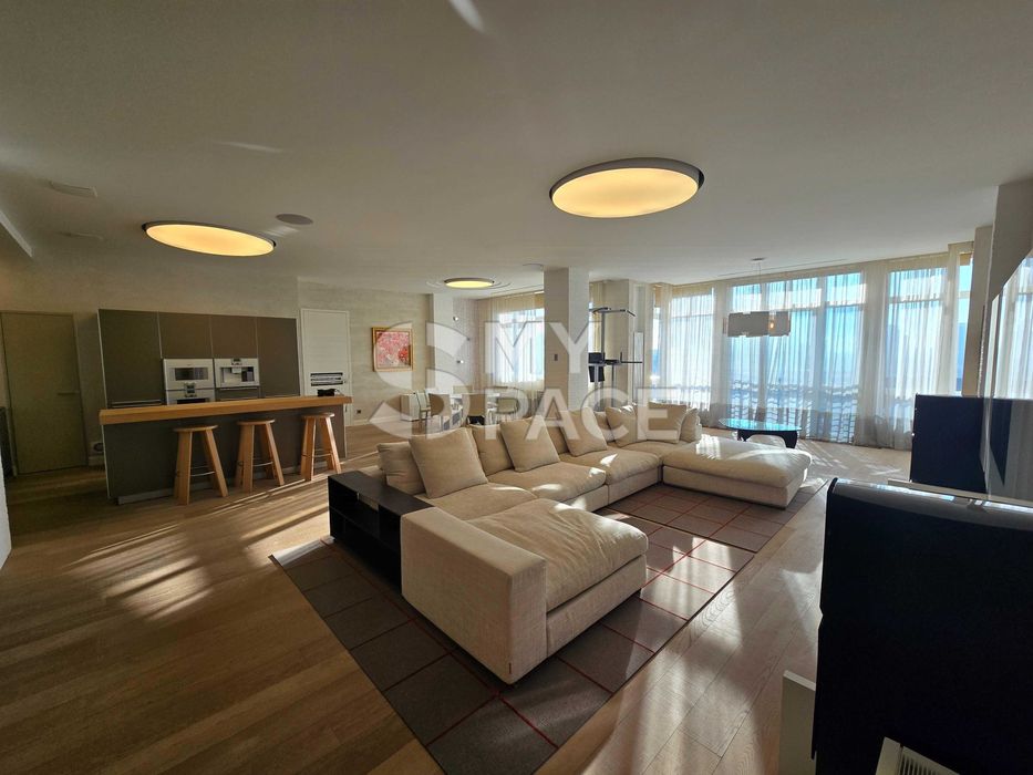 Ексклюзивна 3к. 208м2 Грушевського Липська Мазепи Центр Арсенальна