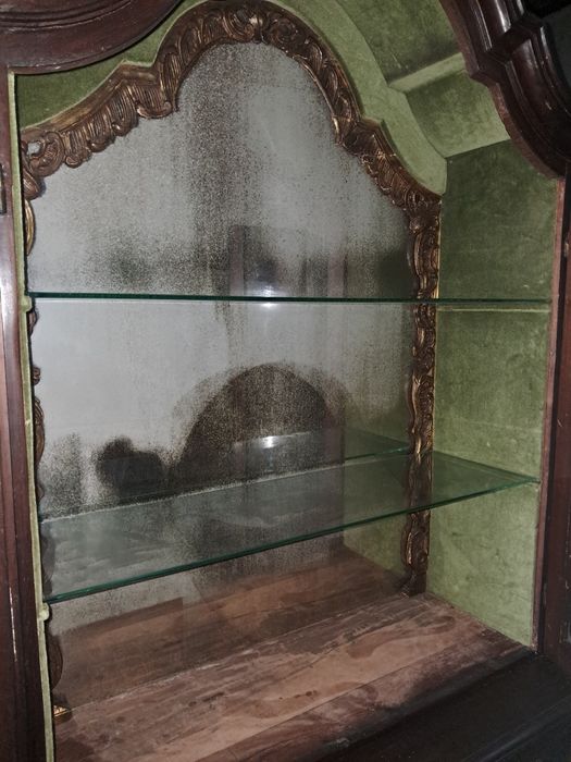 Móvel cristaleira madeira  macica