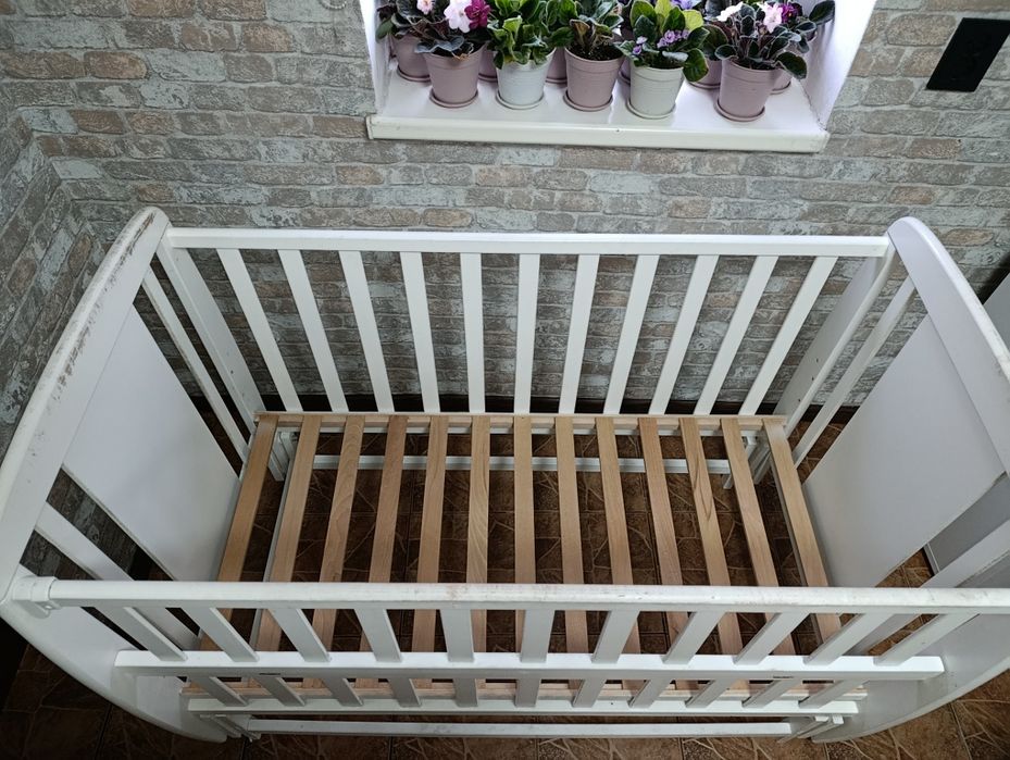 Продам детскую кроватку