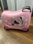 Walizka jeździk Samsonite Sammies z myszką Mickey dla dziewczynkj