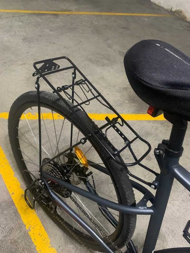 Bicicleta de trekking RIVERSIDE 500 - POUCO USO