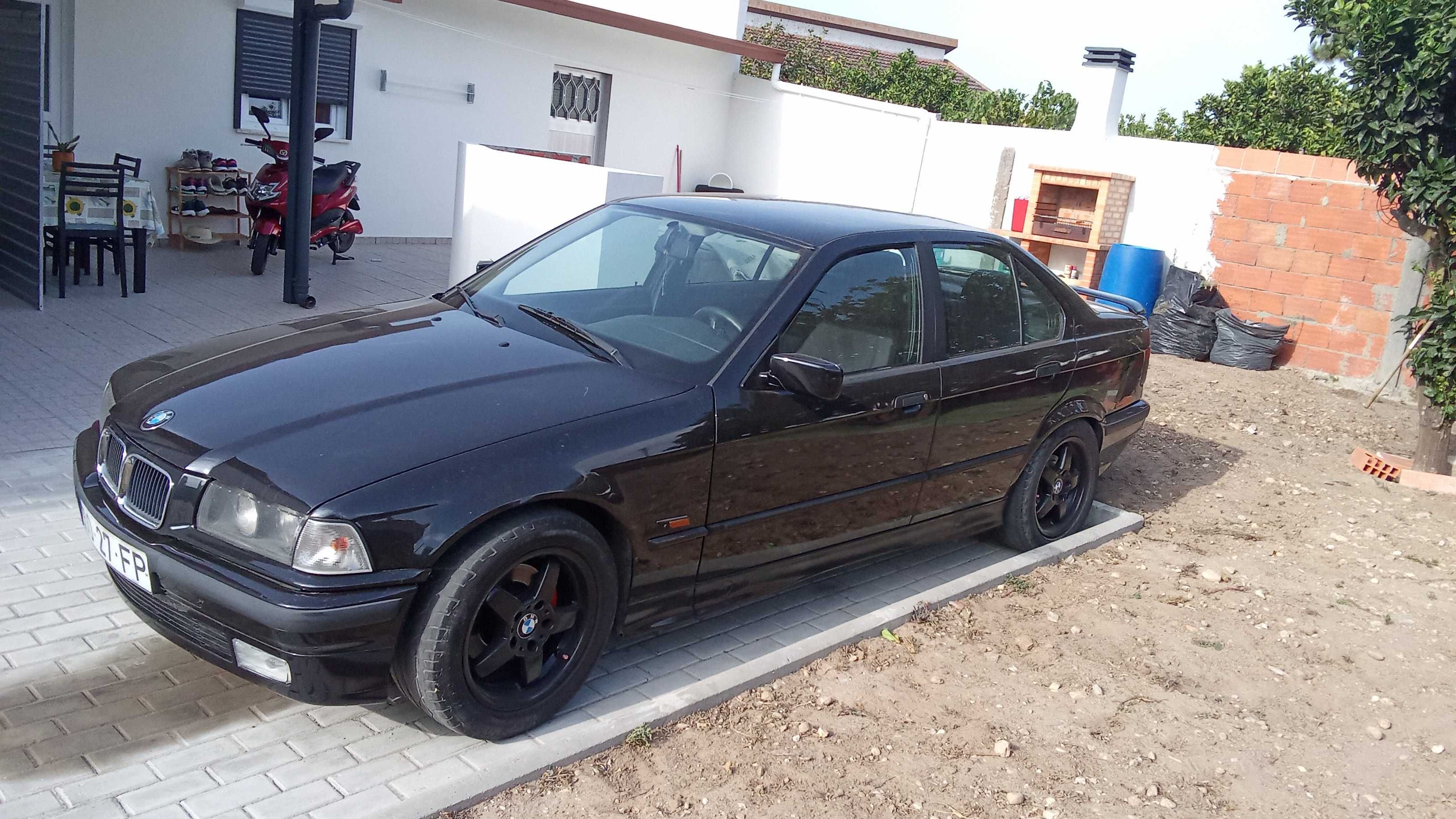 BMW E36 318 TDS.
