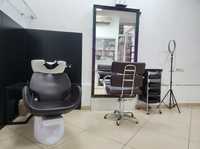 Аренда салон красоты парикмахерское кресло центр Крещатик