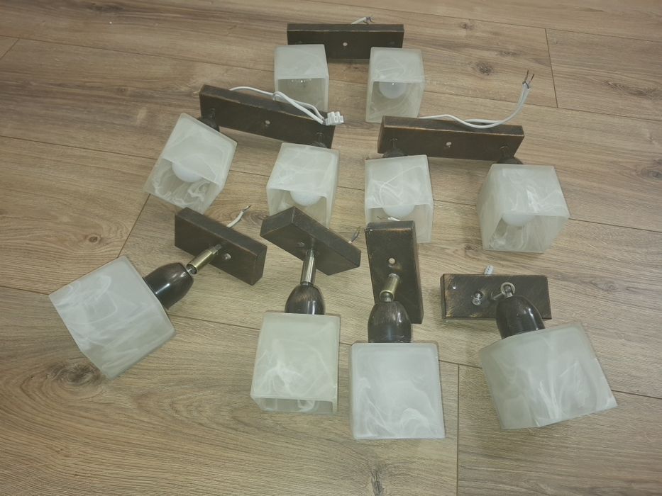 Komplet lamp, kinkiety