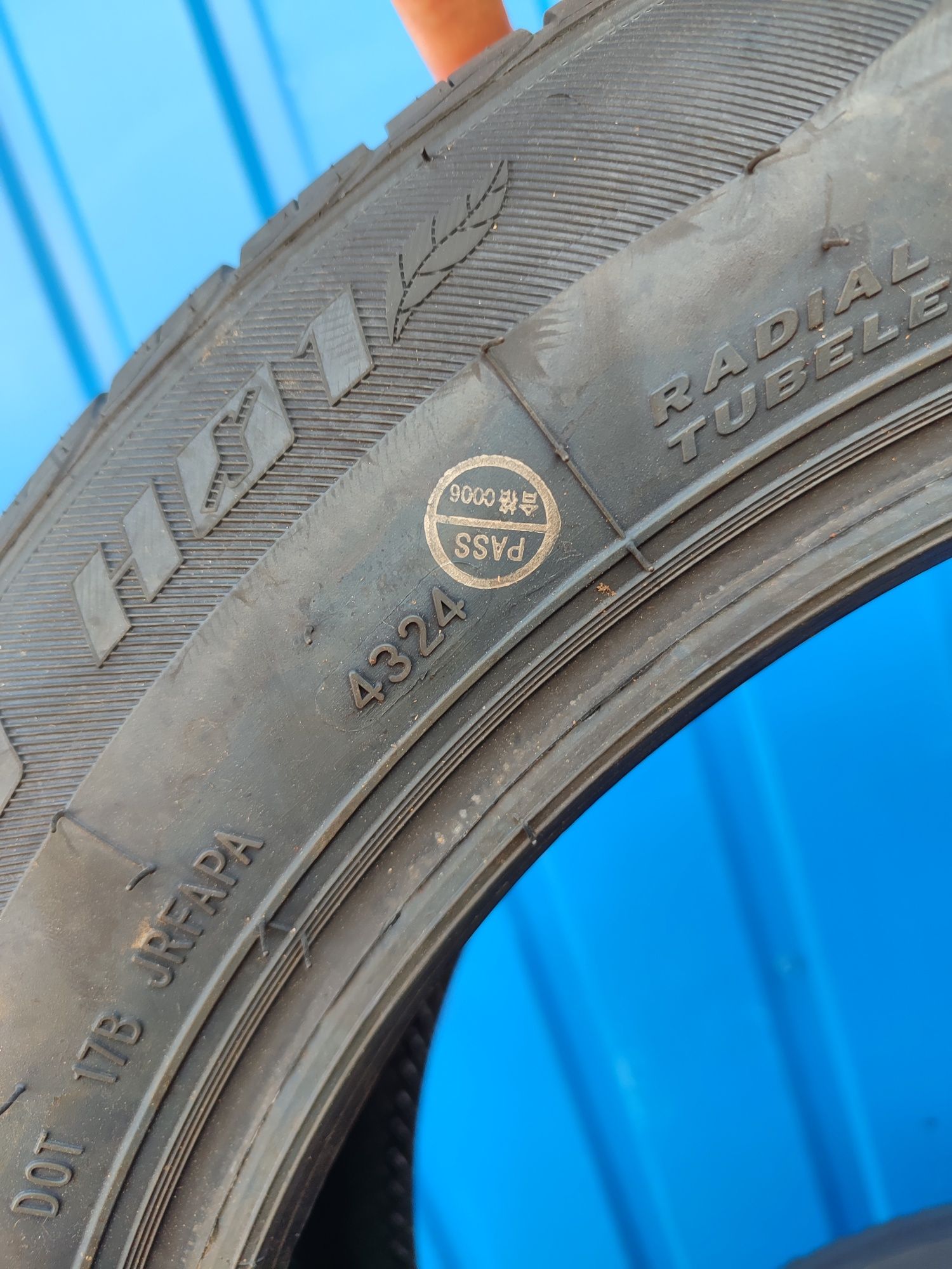Grenlander COLO H01 215/55 R17 94V