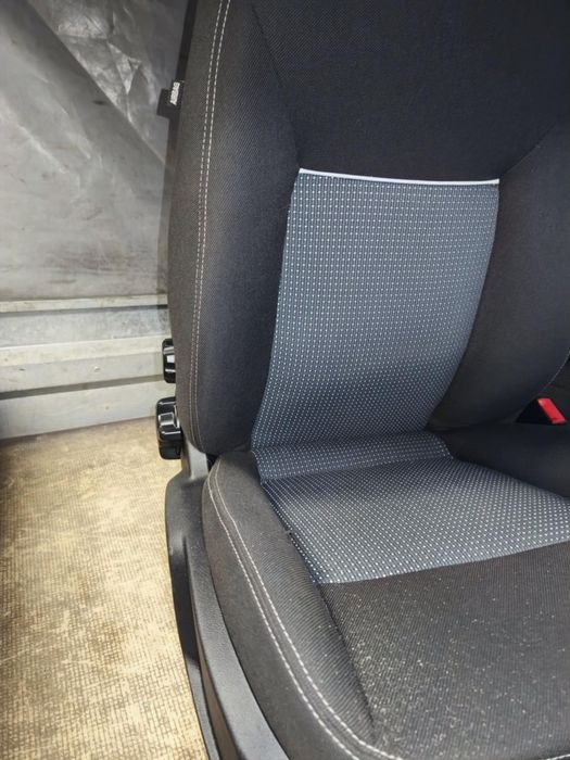 Komplet foteli do ford mondeo mk4