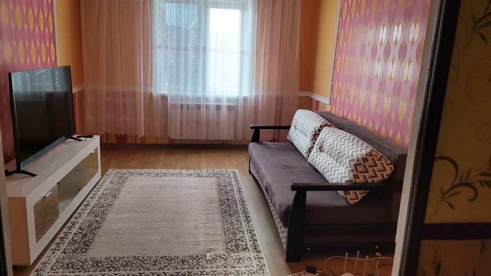 Сдаётся посуточно и почасово 2 ком квартира  Хортицкий р-н ( Бабурка)