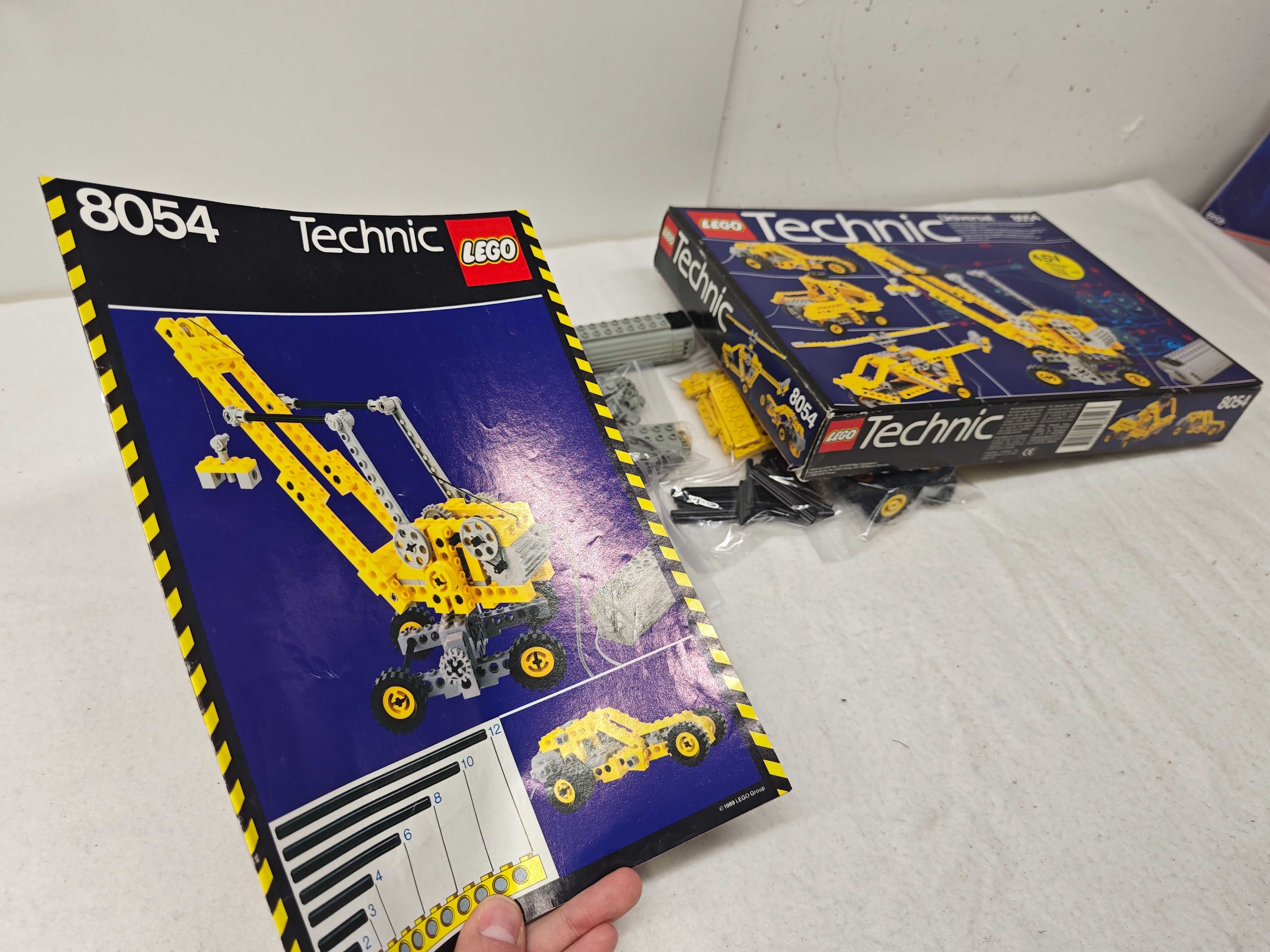 Lego Technic 8054 "Universal Motor Set"; 1989; [178]