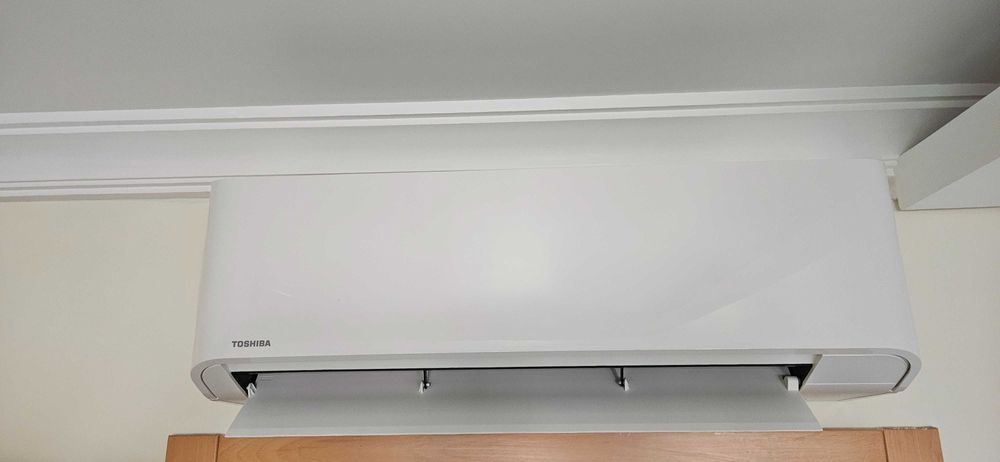 Ar Condicionado Toshiba Inverter (RAS-10BAV-E) para Venda