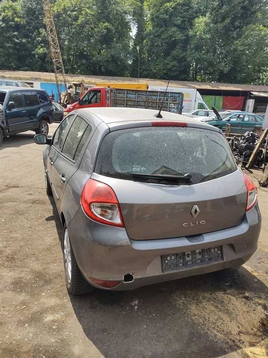 Renault Clio 3 2010 rok Silnik 1,2 d4f na części Auto Złom Adax Koźle