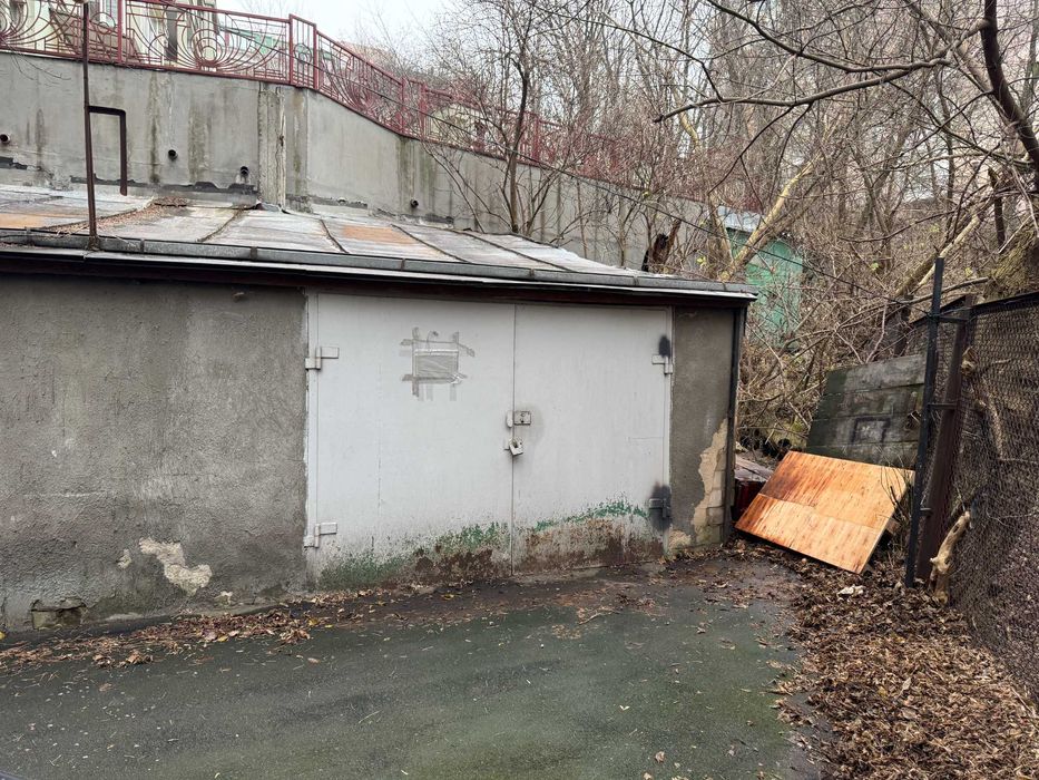 Продаж окремостоячого гаража по вул.Олеся Гончара 37А (35) ЦЕНТР Київ