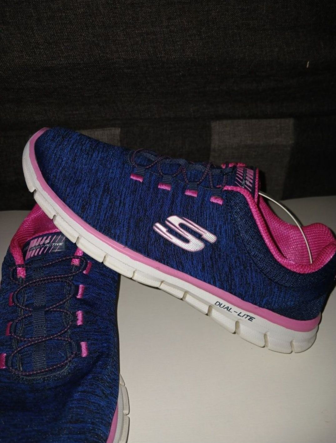 Кросівки Skechers 36р.