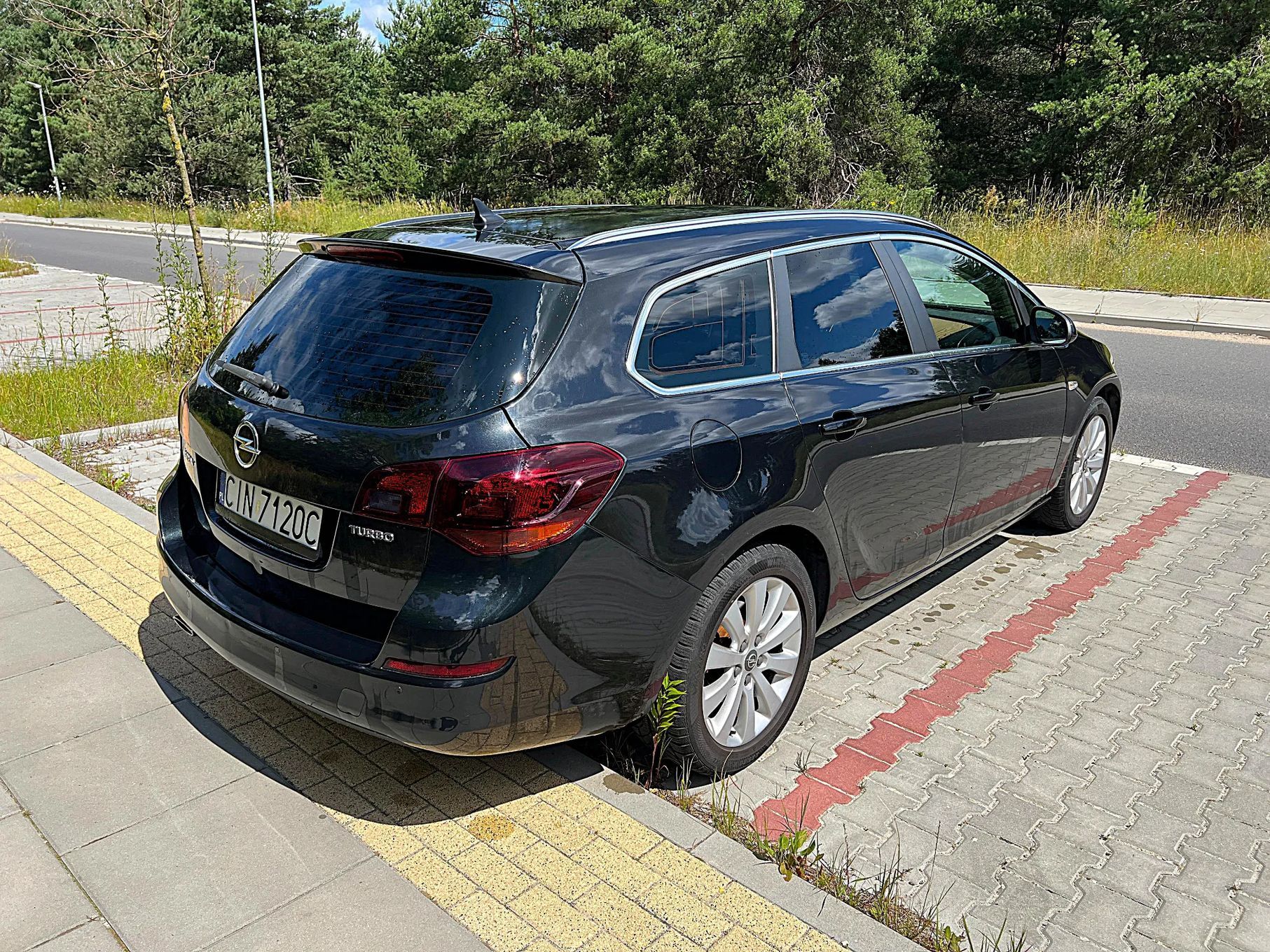 Opel Astra 1.6T 180KM Astra Bixenon,doświet,navi,grz.kierow,isofix,multifun,skóra