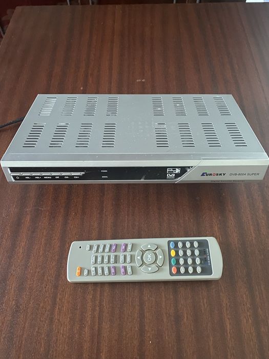 Тюнер спутниковых антен СUROSKY DVB-8004 SUPER