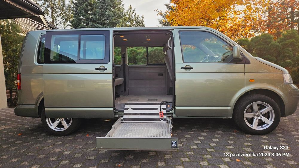 Volkswagen Caravelle - Winda dla niepełnosprawnych - Auto dostosowane - wózek - Poznań