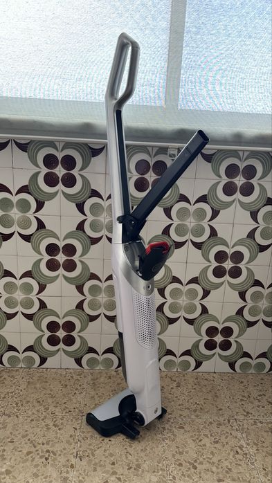 Aspirador vertical Bosch