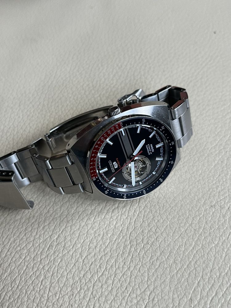 Seiko 5 sport retro open heart