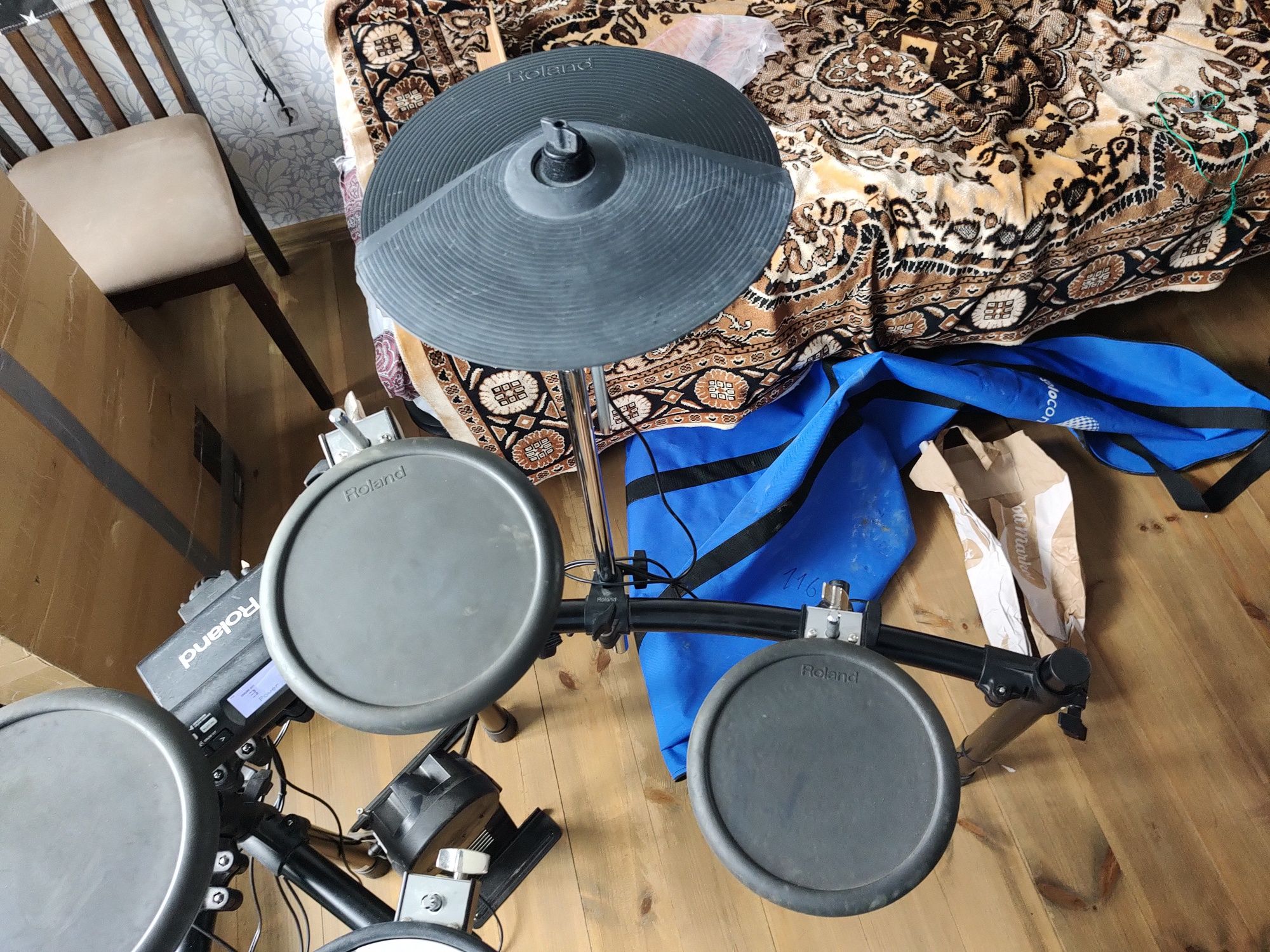 Roland TD-4 Електронна ударна установка (торг.)