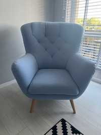 Sprzedam piękny błękitny fotel