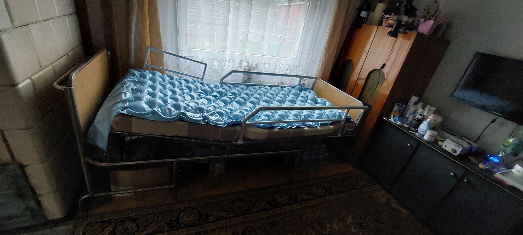 Łóżko dla osoby lezacej