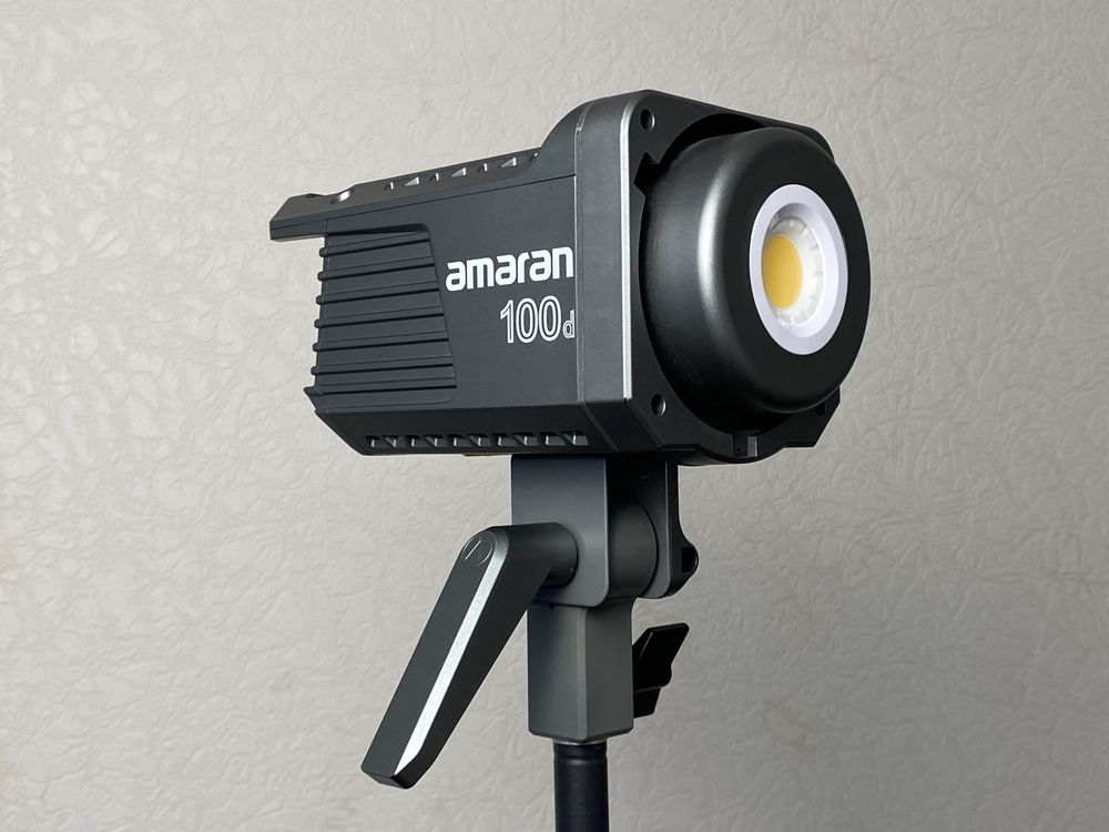 LED моноблок / відеосвітло Amaran 100D + стійка