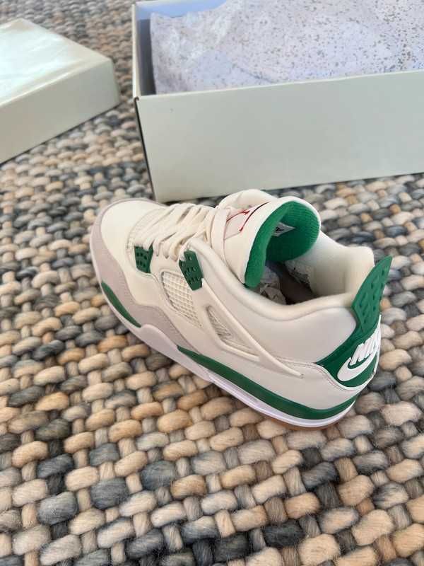 Jordan 4 Retro SB Pine Green R.39