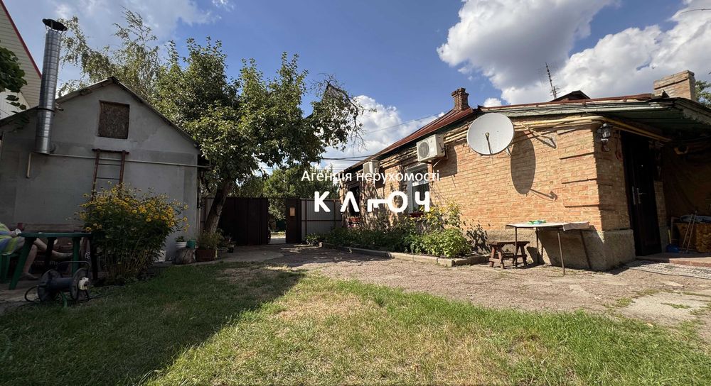 Продаж частини будинку, чудовий житловий стан, район Новомиколаївка