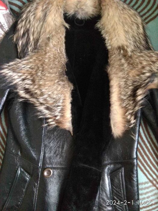 Дублянка жіноча, натуральна, комір єнот, розмір 36